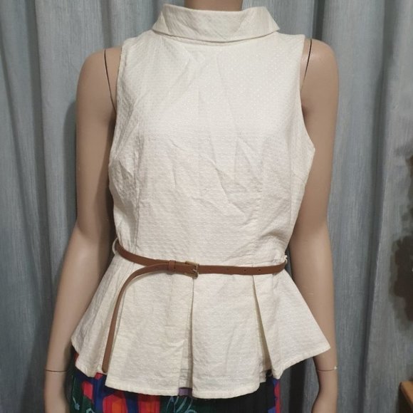 Forever 21 Tops - FOREVER21 US/UK-S AU 8-10 White Sleeveless Blouse w/ Brown Belt Zipped Back